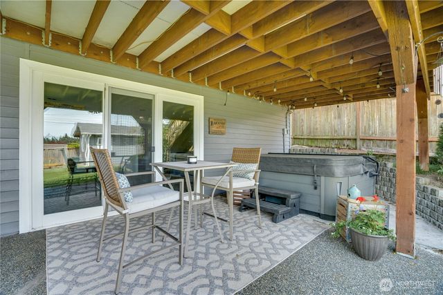1204 Coral Drive, Fircrest, WA 98466