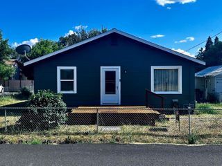 3630 Onyx Avenue, Klamath Falls, OR 97603