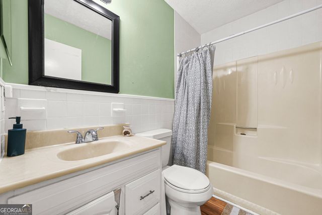 946 Fox Chase Lane, Riverdale, GA 30296