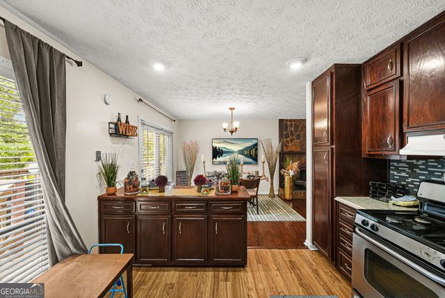 946 Fox Chase Lane, Riverdale, GA 30296