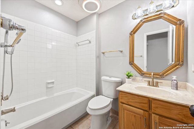 9308 Dover Rdg, San Antonio, TX 78250