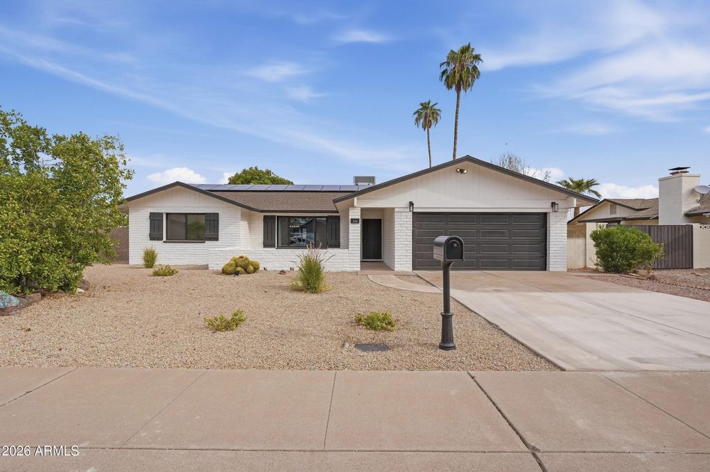 204 E FLEET Drive, Tempe, AZ 85283 — exterior
