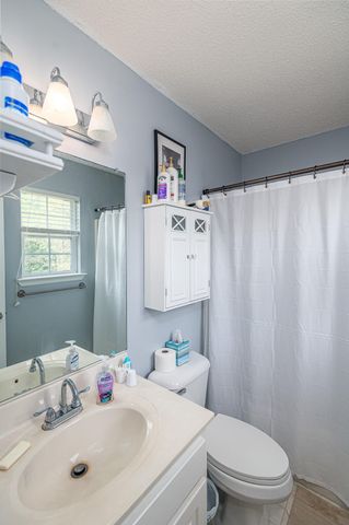 902 Clay Hill Drive, Soddy Daisy, TN 37379