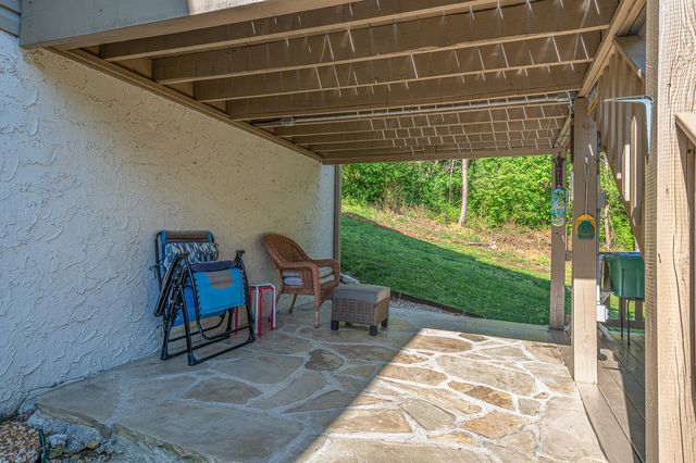 902 Clay Hill Drive, Soddy Daisy, TN 37379