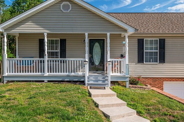 902 Clay Hill Drive, Soddy Daisy, TN 37379