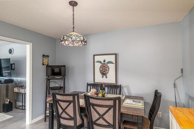 902 Clay Hill Drive, Soddy Daisy, TN 37379