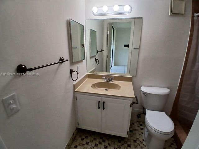 8600 SW 133 Road 124, Miami, FL 33183
