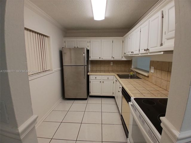 8600 SW 133 Road 124, Miami, FL 33183