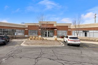 800 E Woodfield Road 117, Schaumburg, IL 60173