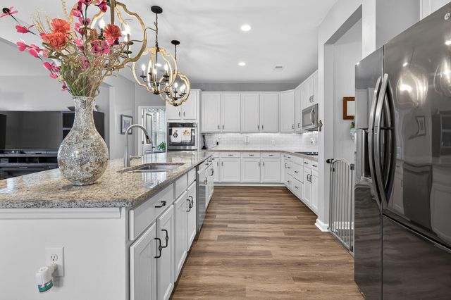 2209 Pimlico Drive, Ridgeville, SC 29472