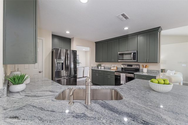 411 EDGEWATER DRIVE, Polk City, FL 33868