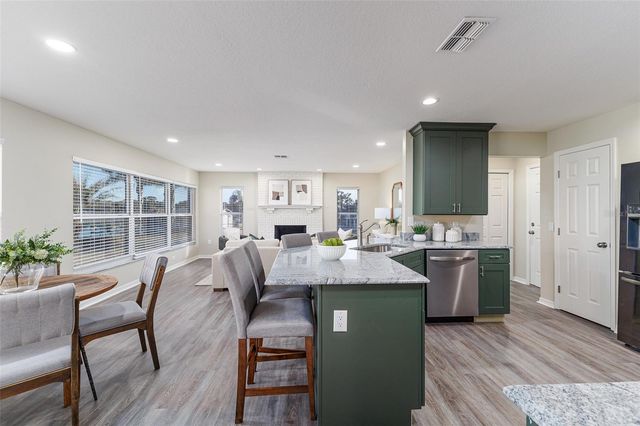 411 EDGEWATER DRIVE, Polk City, FL 33868