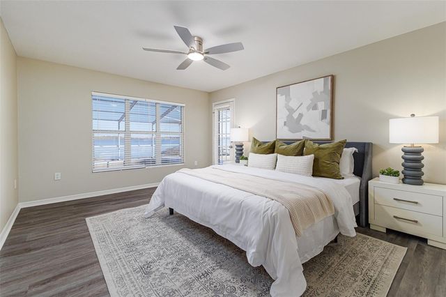 411 EDGEWATER DRIVE, Polk City, FL 33868