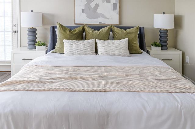 411 EDGEWATER DRIVE, Polk City, FL 33868