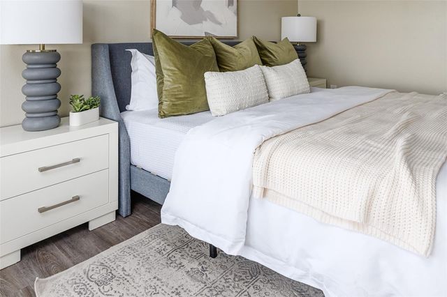 411 EDGEWATER DRIVE, Polk City, FL 33868