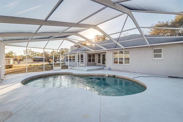 411 EDGEWATER DRIVE, Polk City, FL 33868