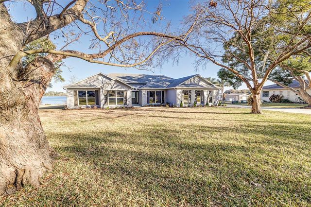 411 EDGEWATER DRIVE, Polk City, FL 33868