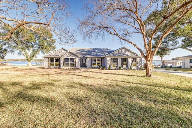 411 EDGEWATER DRIVE, Polk City, FL 33868