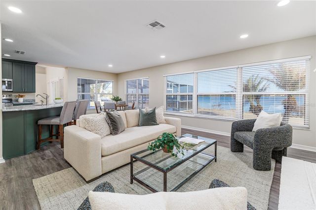 411 EDGEWATER DRIVE, Polk City, FL 33868