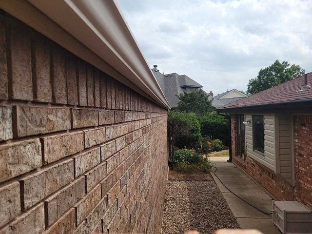 636 NW Waterford, Lawton, OK 73505