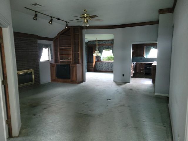 636 NW Waterford, Lawton, OK 73505