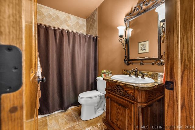 530 Eagles Nest Drive, Disney, OK 74340