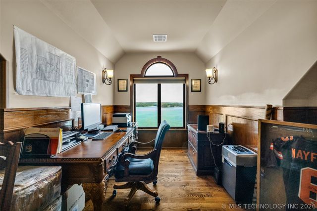 530 Eagles Nest Drive, Disney, OK 74340