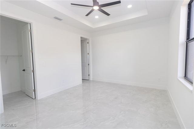 847 Duplex ST E, Lehigh Acres, FL 33974