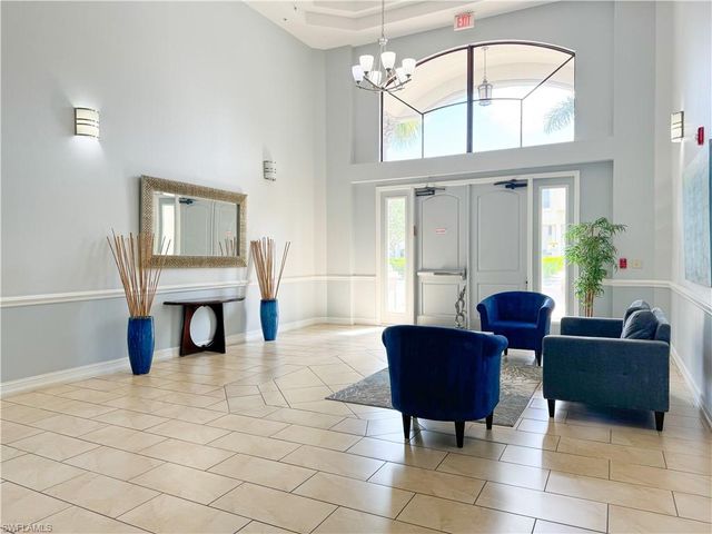 1100 Pine Ridge RD B405, Naples, FL 34108