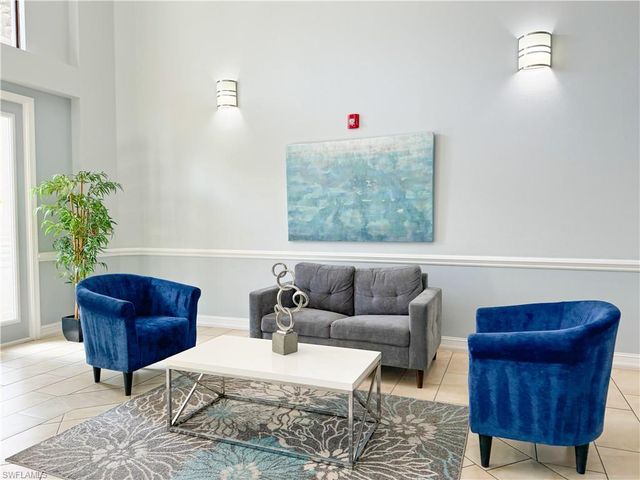 1100 Pine Ridge RD B405, Naples, FL 34108