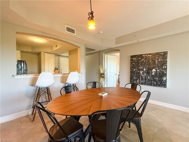1100 Pine Ridge RD B405, Naples, FL 34108