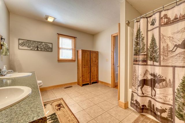 310 Barefoot Hills Road, Hiawassee, GA 30546