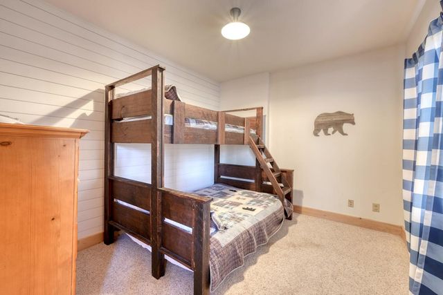 310 Barefoot Hills Road, Hiawassee, GA 30546