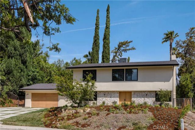 5873 Fairhaven, Woodland Hills, CA 91367