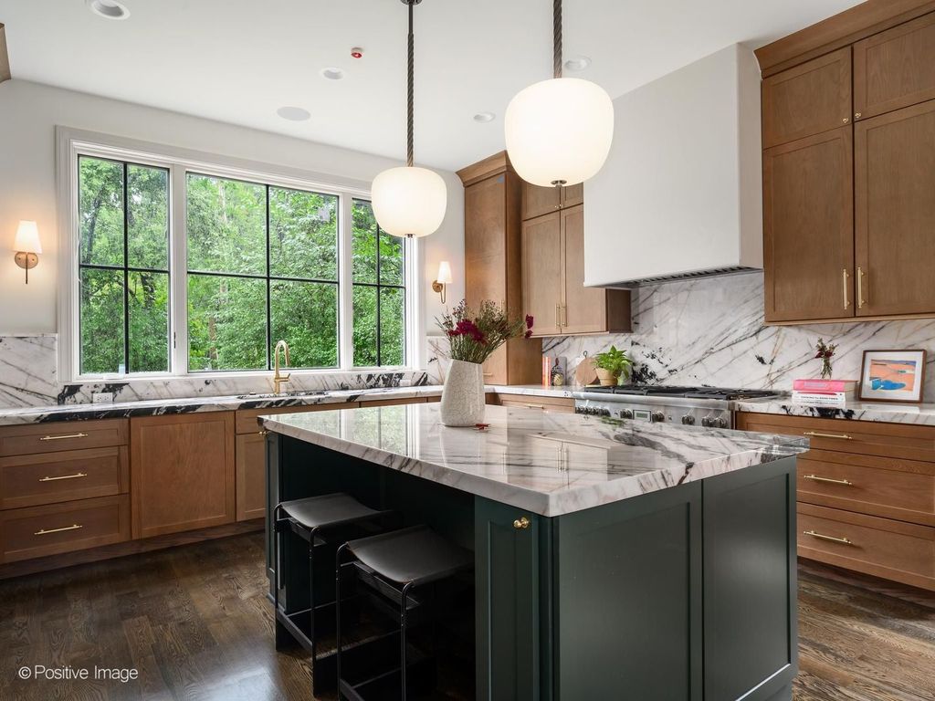 2062 Big Oak Lane, Northbrook, IL 60062 — photo 2