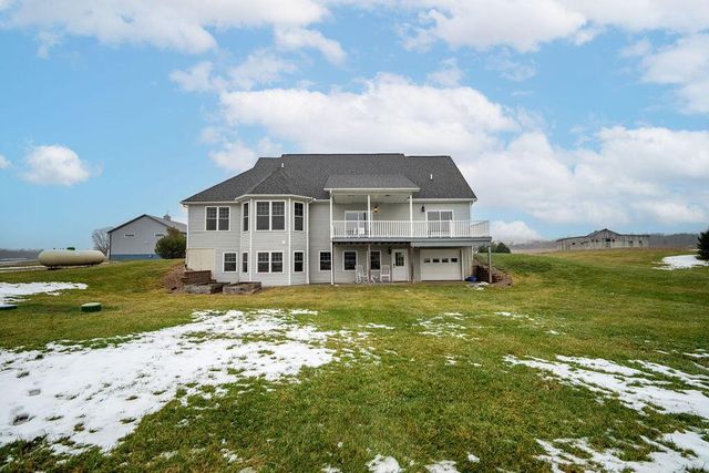 7700 State Route 95, Fredericktown, OH 43019