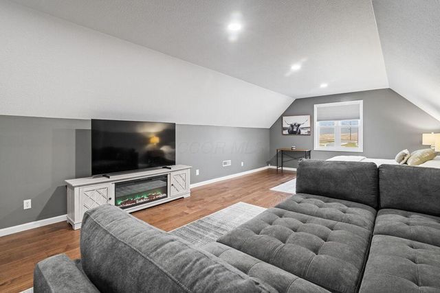 7700 State Route 95, Fredericktown, OH 43019