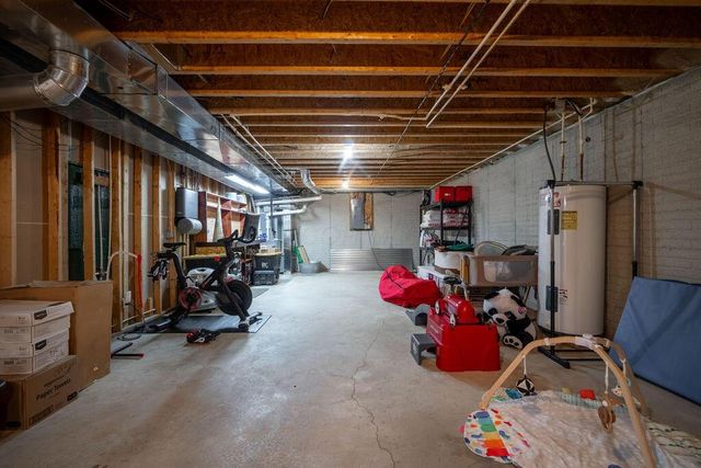 7700 State Route 95, Fredericktown, OH 43019