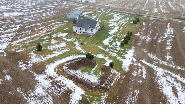 7700 State Route 95, Fredericktown, OH 43019