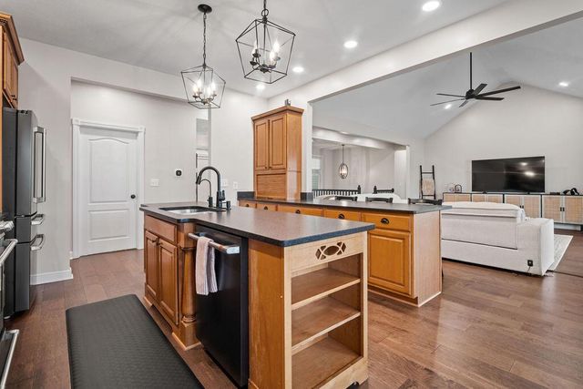 7700 State Route 95, Fredericktown, OH 43019