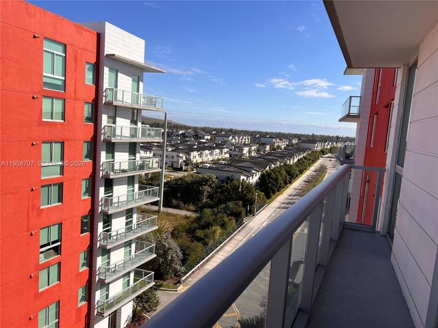 7751 NW 107th Ave 705, Doral, FL 33178