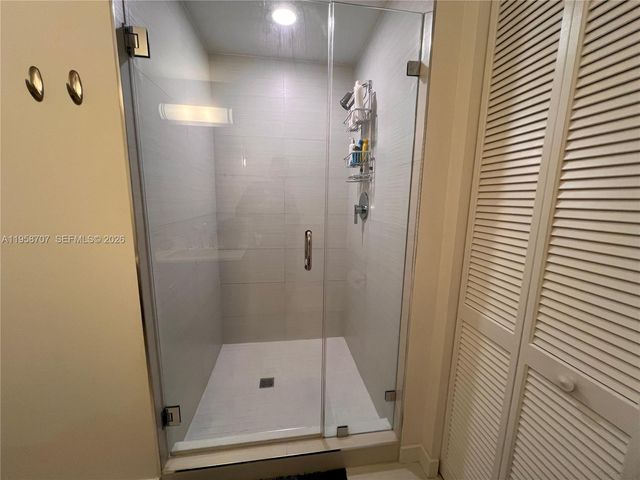 7751 NW 107th Ave 705, Doral, FL 33178