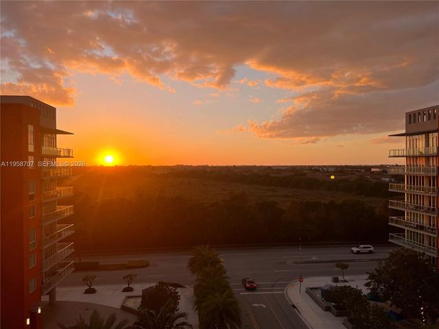 7751 NW 107th Ave 705, Doral, FL 33178