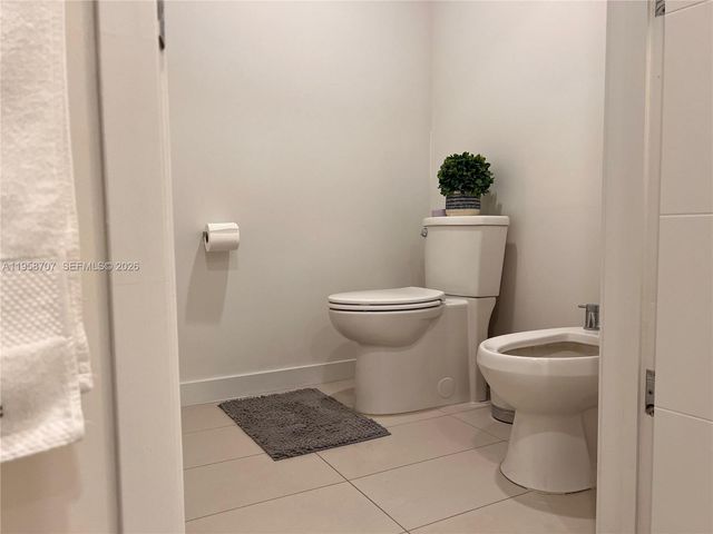 7751 NW 107th Ave 705, Doral, FL 33178