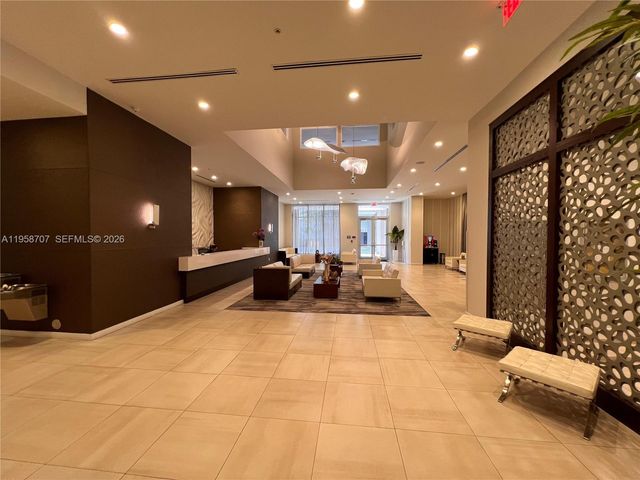 7751 NW 107th Ave 705, Doral, FL 33178