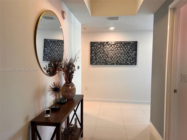 7751 NW 107th Ave 705, Doral, FL 33178