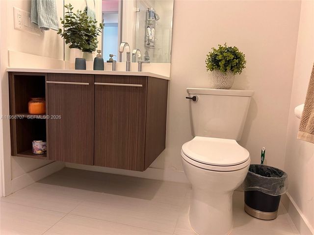 7751 NW 107th Ave 705, Doral, FL 33178