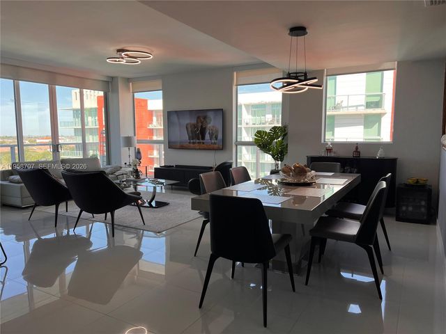 7751 NW 107th Ave 705, Doral, FL 33178