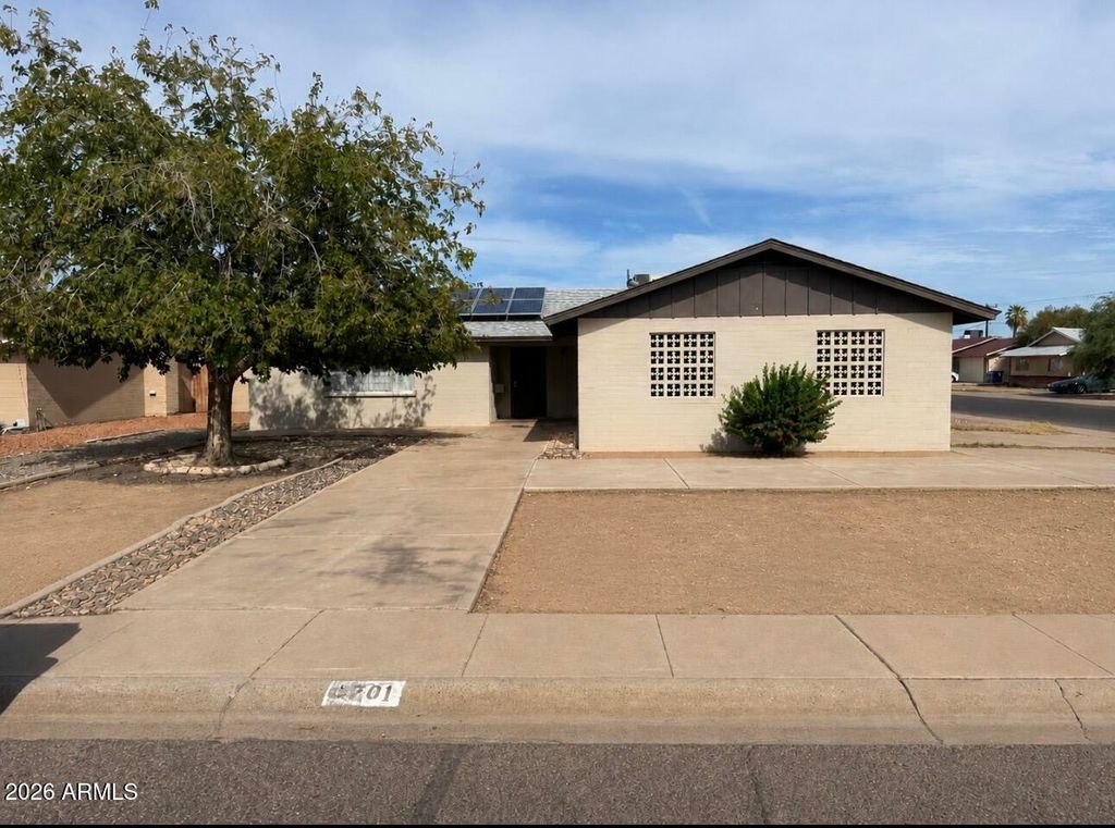 6701 N 42ND Drive, Phoenix, AZ 85019 — exterior