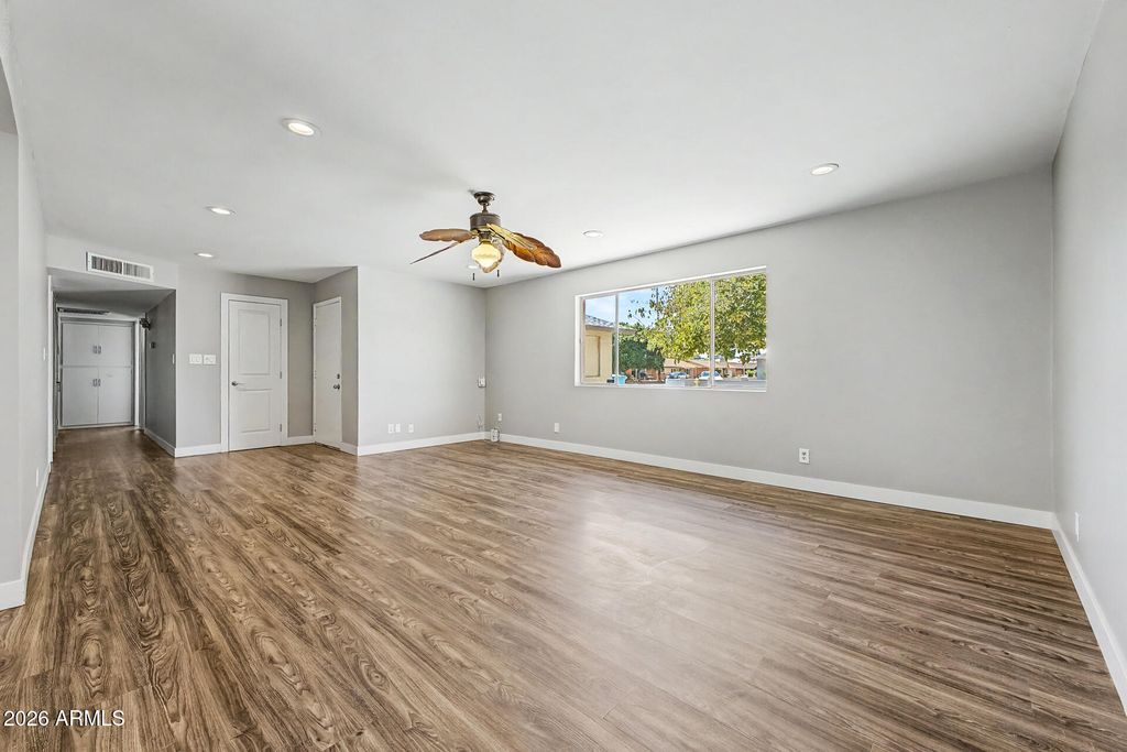 6701 N 42ND Drive, Phoenix, AZ 85019 — photo 2